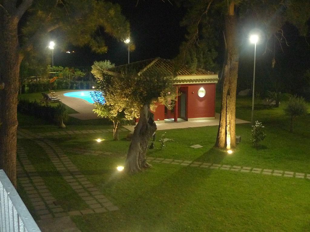 Palazzo Rosso Villa Riposto Kültér fotó